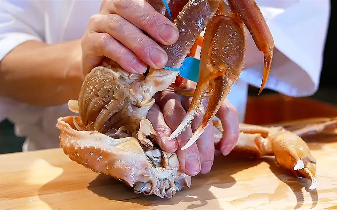 日本料理——晶莹剔透的雪蟹刺身