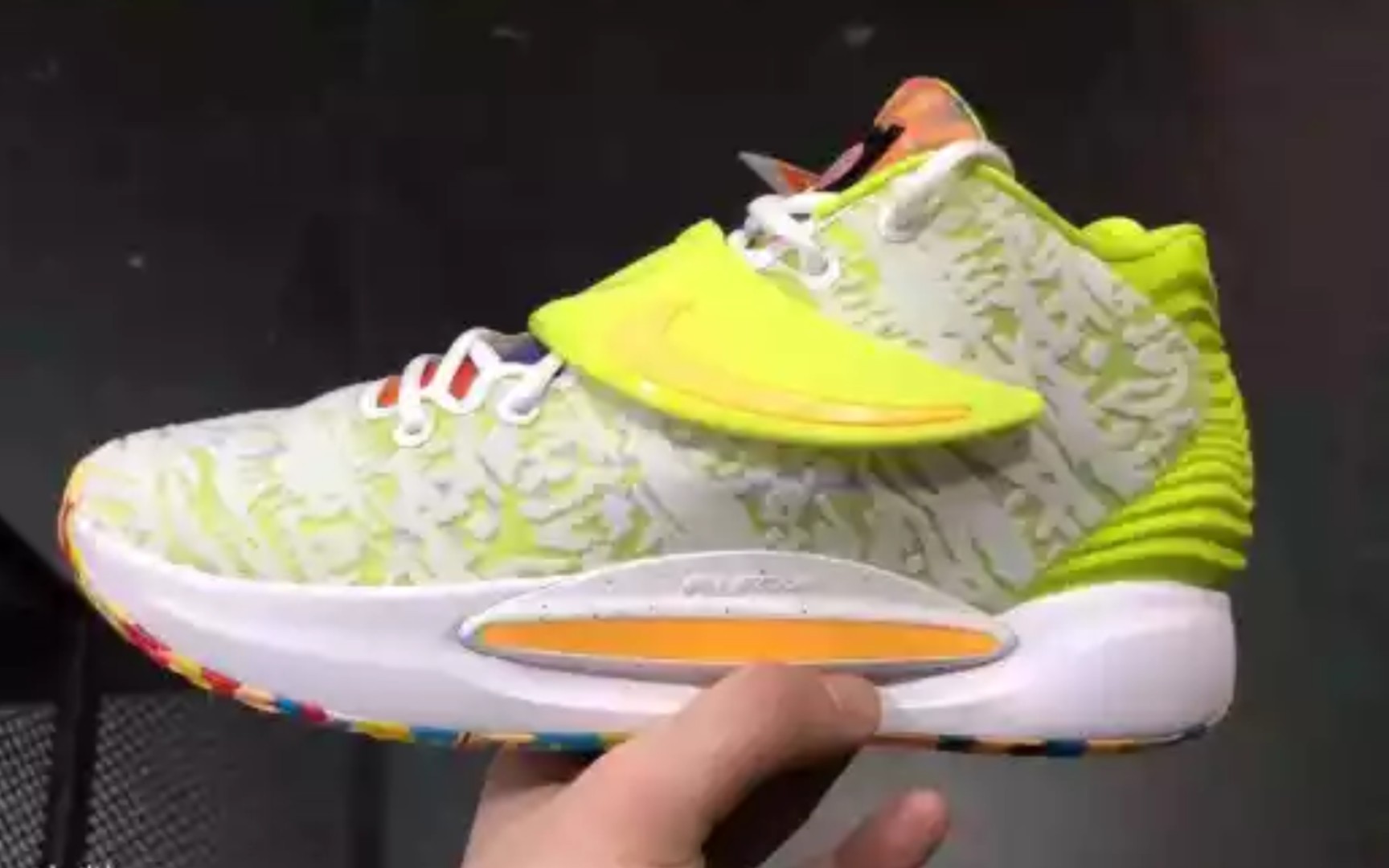 耐克kd14多种配色曝光,大家看看就好,不提倡购买