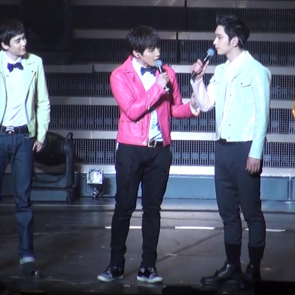 2PM ARENA TOUR 2013“LEGEND OF 2PM” Legend of 2PM - Wikipedia