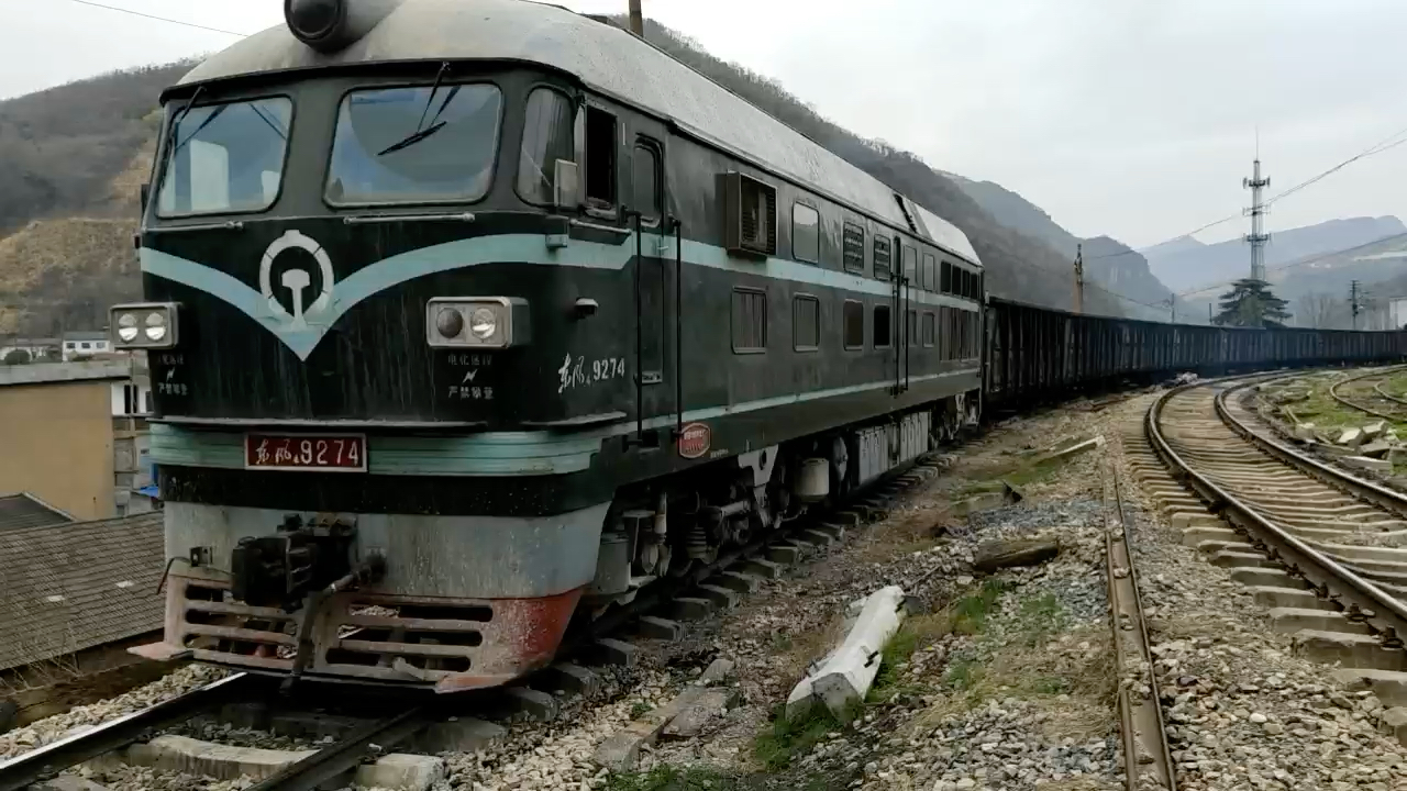 东风4内燃机车调车作业