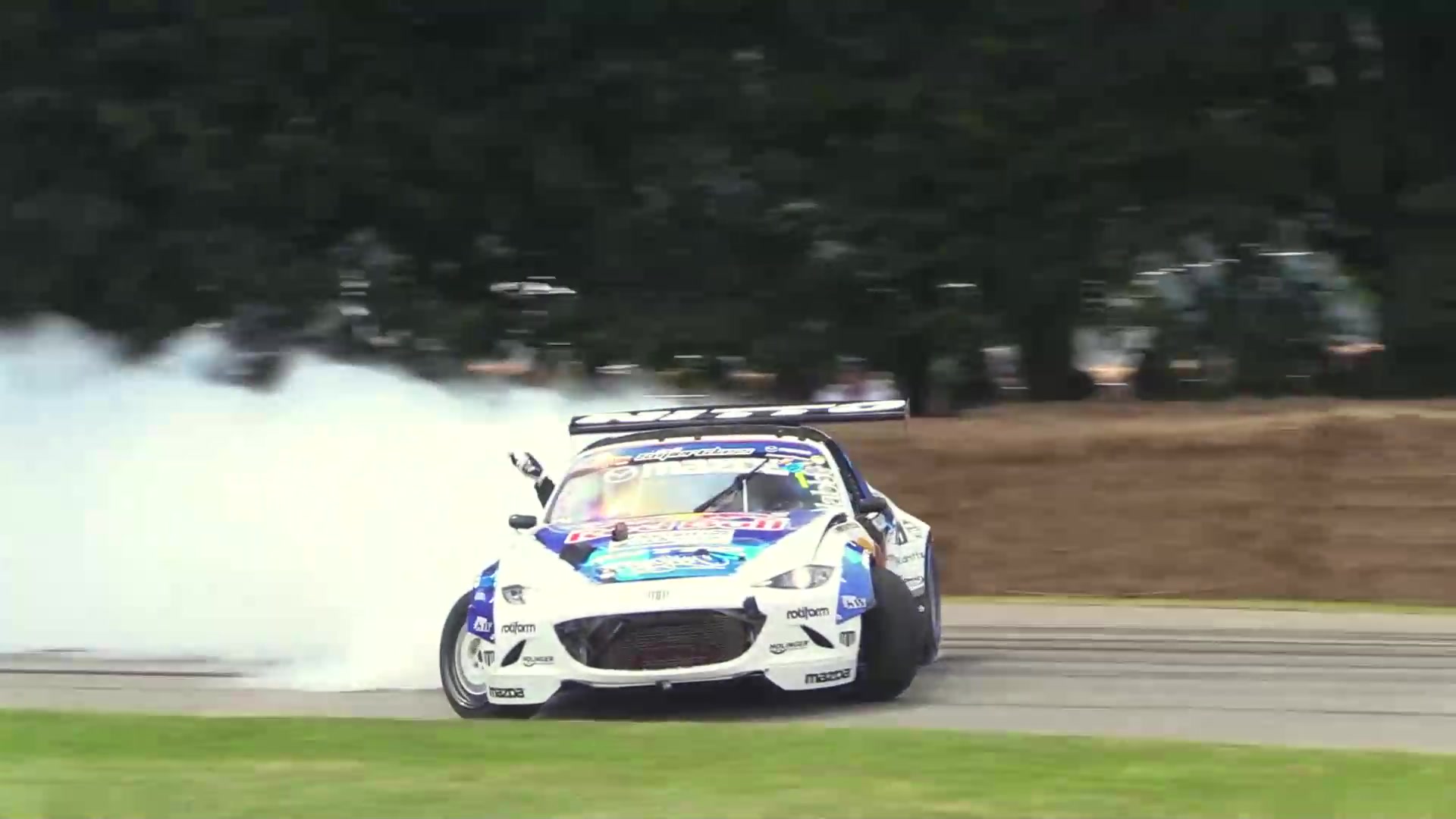 红牛出品-爆改马自达漂移甩尾赛车