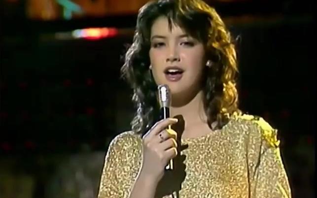 Phoebe Cates《Paradise》1981年Superclassifica Show现场哔哩哔哩bilibili