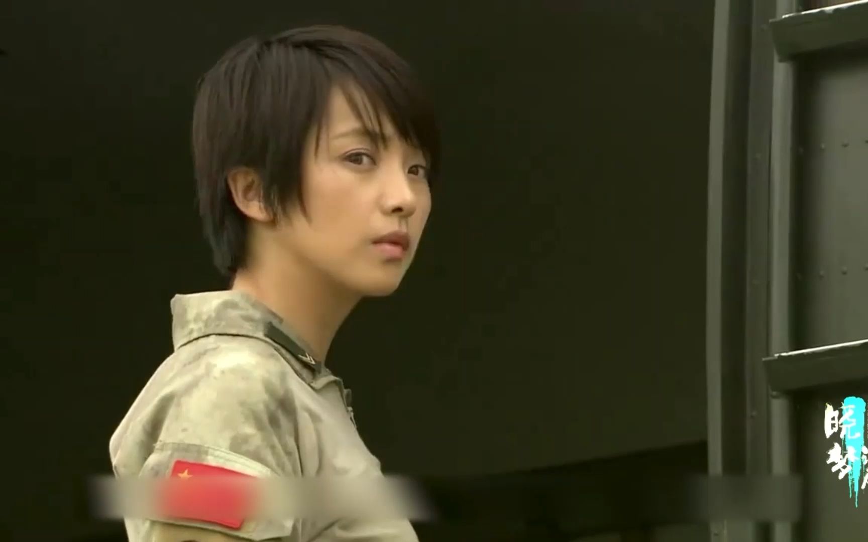 叶寸心即将押往他处02 面临着亲情的考验