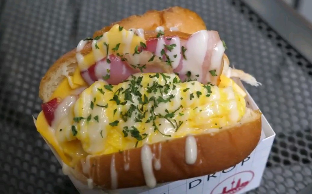 【韩国街头小吃】–––芝士培根三明治100元买40串烤鱼豆腐,猜猜大飞