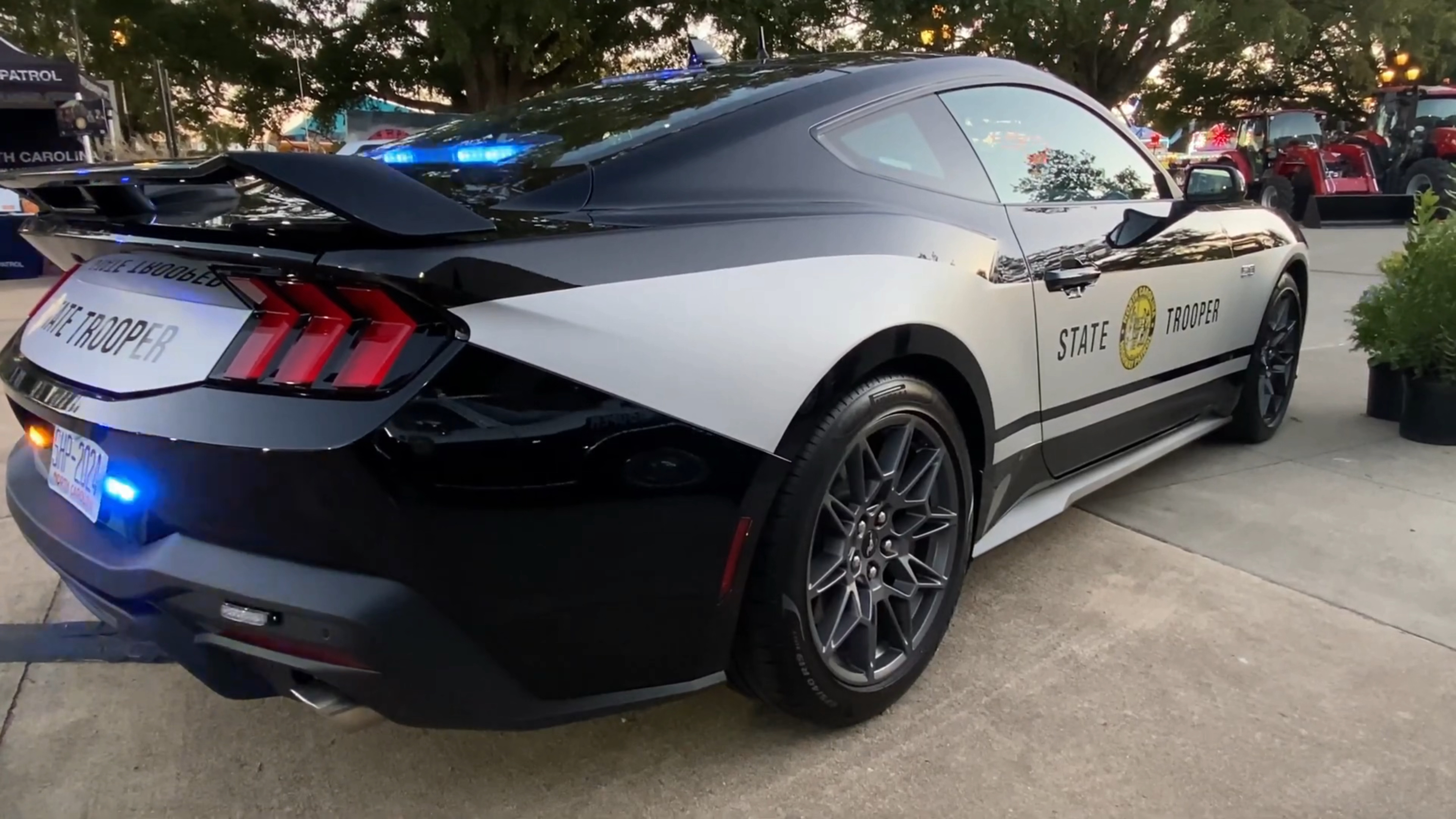 【北卡罗来纳州州警】福特野马警车