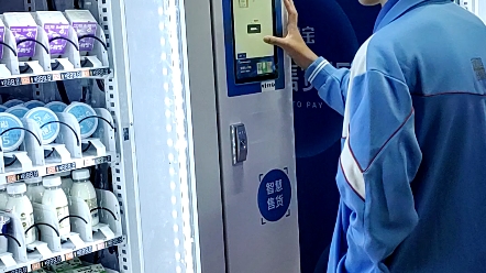校园牛奶机