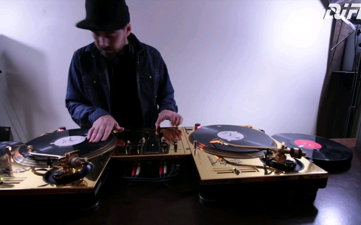 [图]DJ FLY - The Golden Hip Hop Mix (Full Vinyl Set)