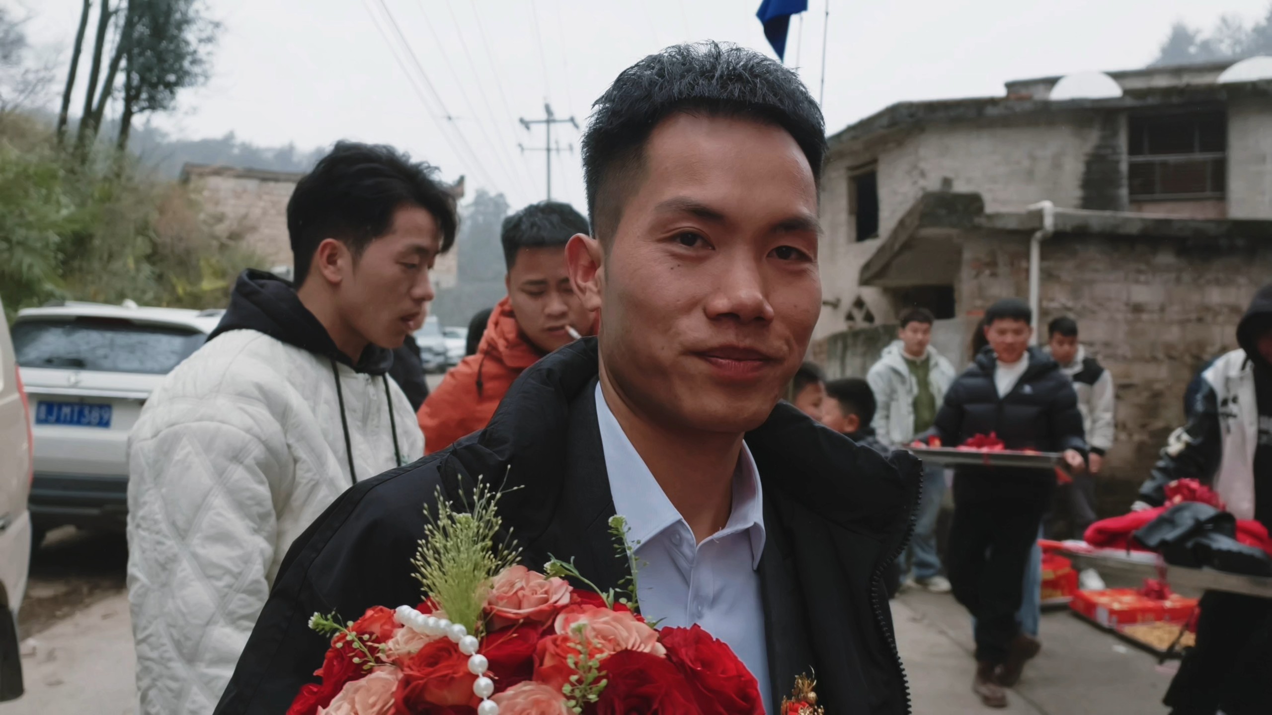 贵州农村小伙结婚没钱请摄影师，朋友用vivo x200pro 手机拍摄