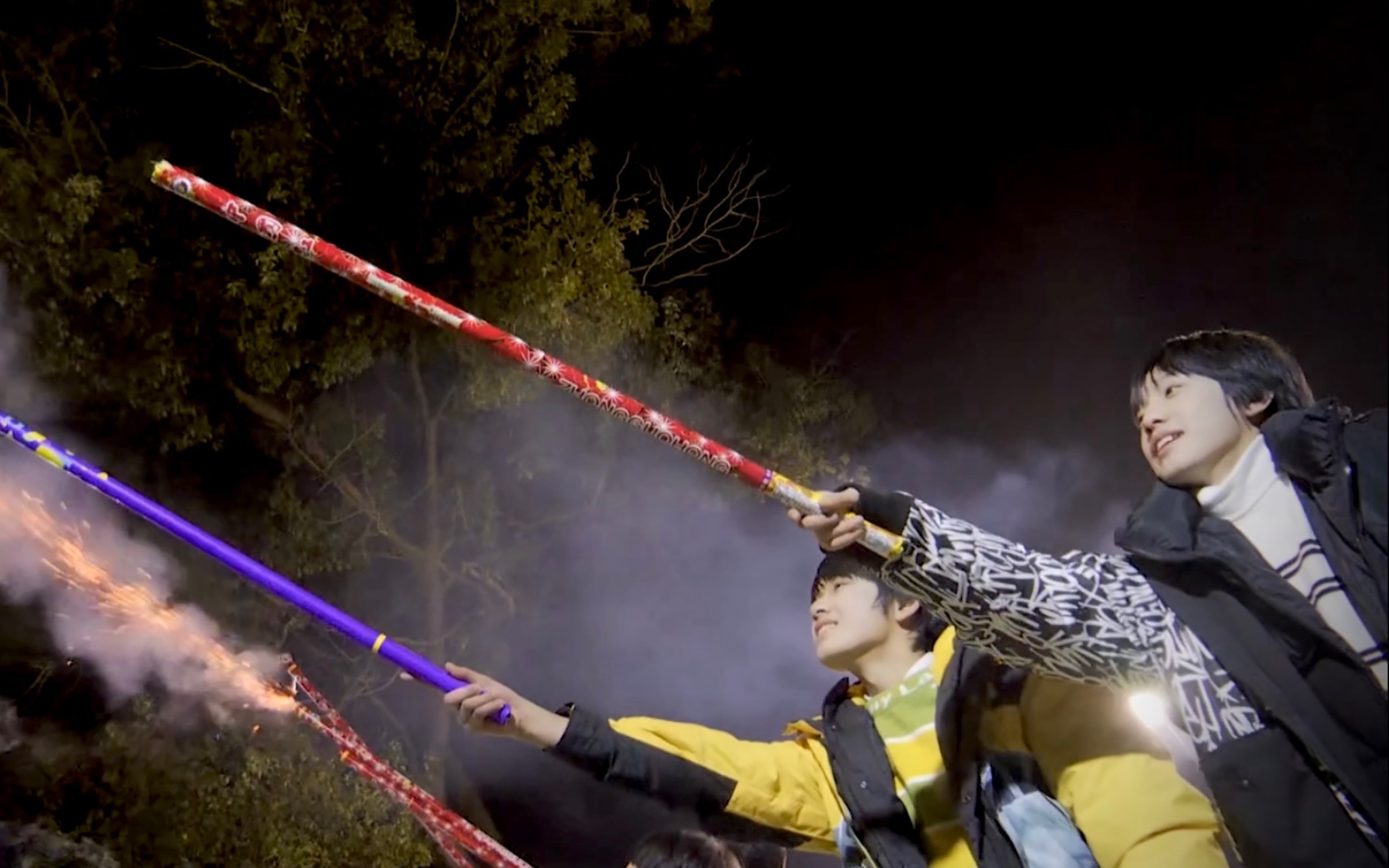 【极禹】跨年特辑,2022天天开心——《记于2021·记念烟花》_哔哩哔哩