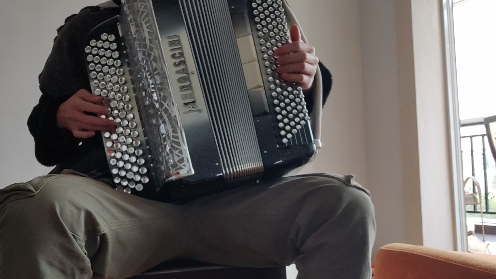 皮亚佐拉《自由探戈》手风琴独奏