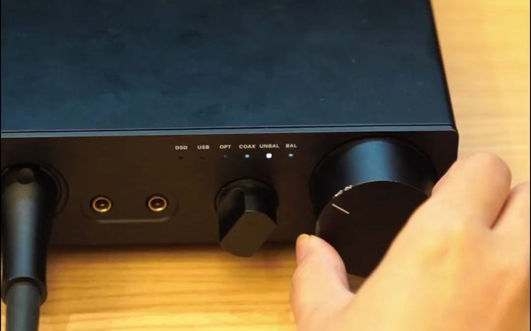 森海塞尔 hd660s2 开放式耳机的广阔声场,配合hdv820