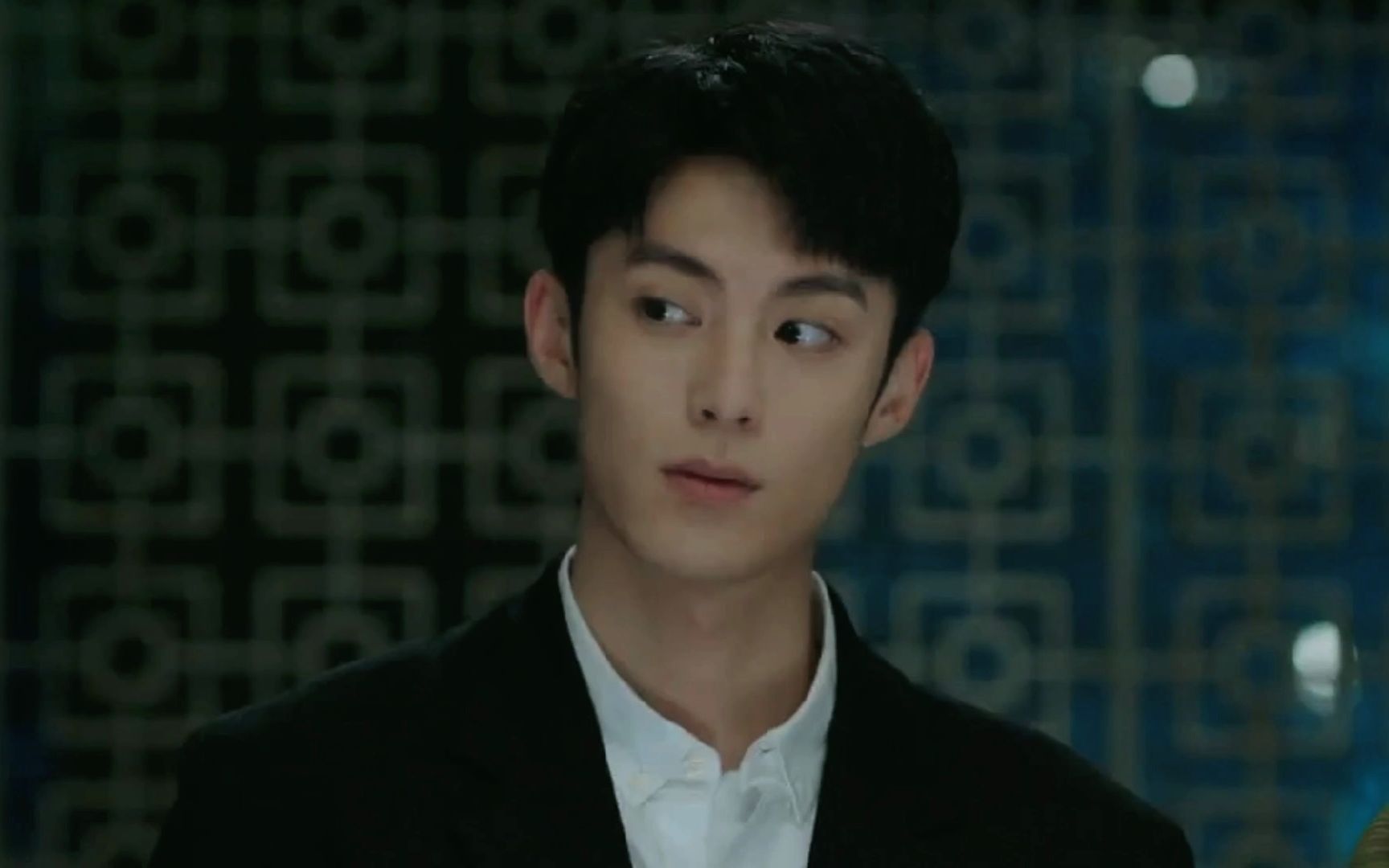 王鹤棣时尚芭莎 棣欣引力 鹤妍悦色 理智派生活 小奶狗棣棣