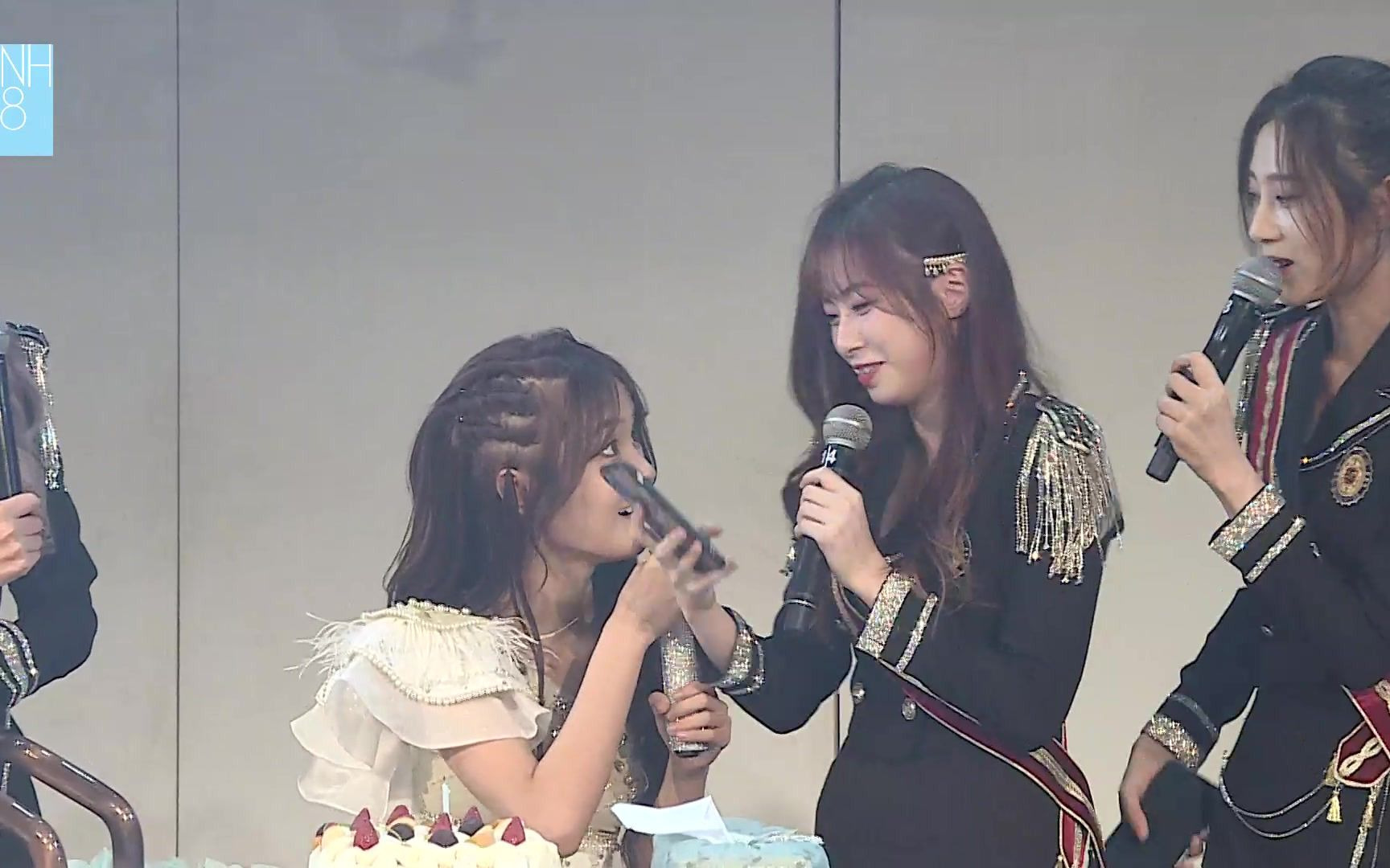 snh48祁静to杨冰怡生日公演念信