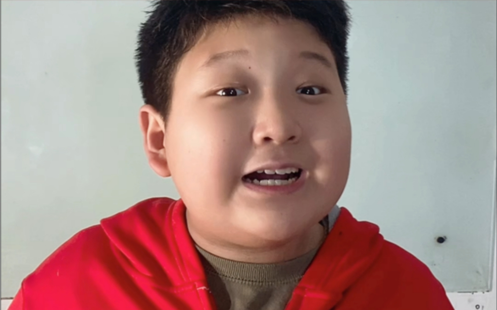 电视剧米小圈上学记 过年真好啊,有那么多好吃的,还能一起拍全家福