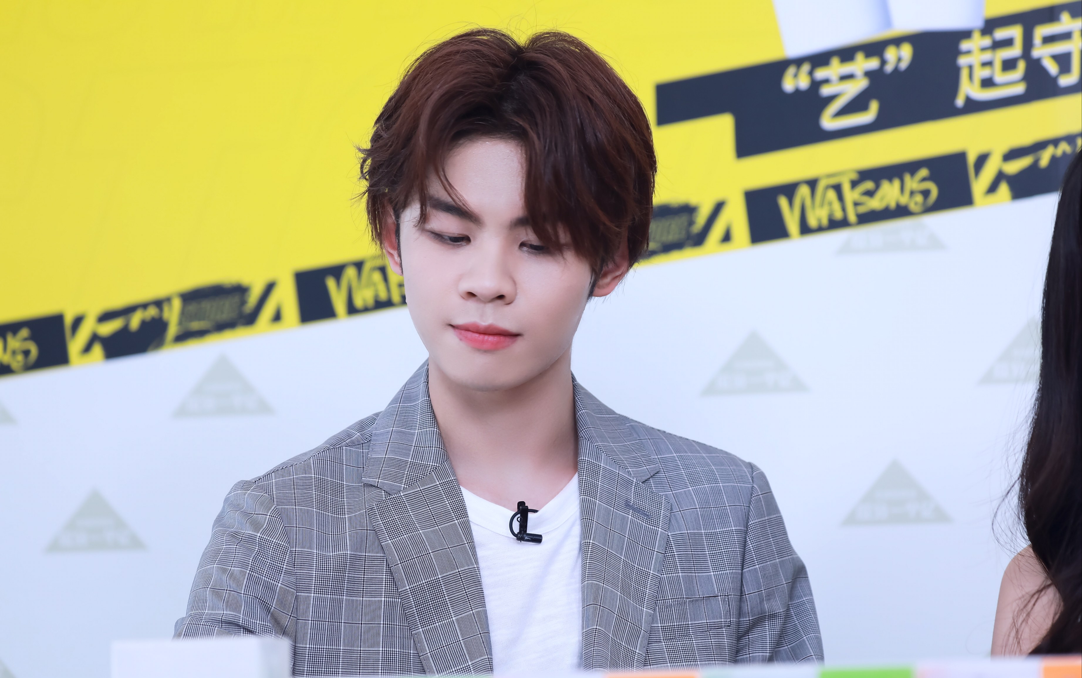 王晨艺我又被晨晨可爱到妈心四起啦20200525屈臣氏直播61晨艺cut