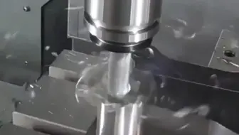 同样的编程技术，使用和不使用编程模板差别真的很大