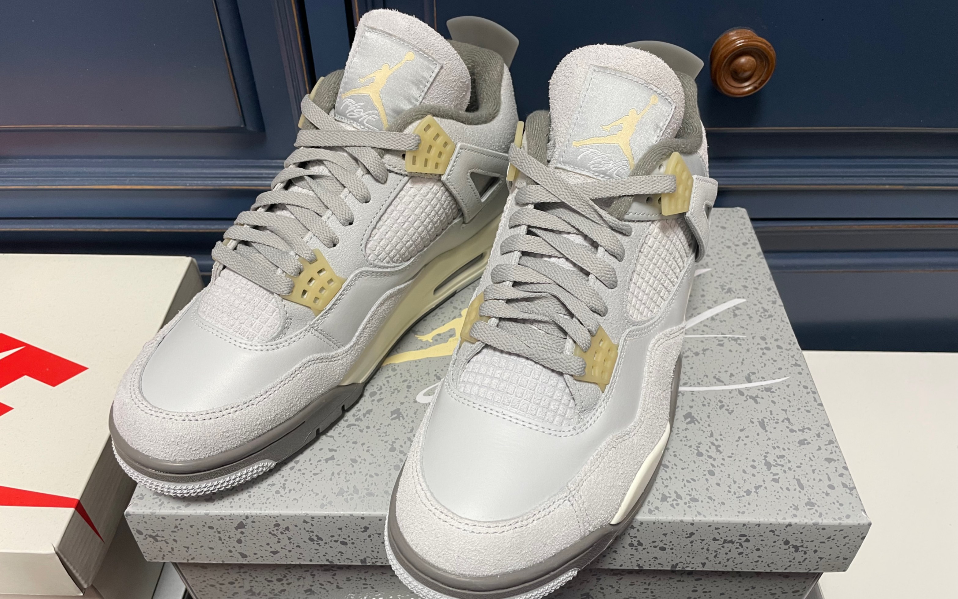 aj4灰兔子开箱 air jordan 4