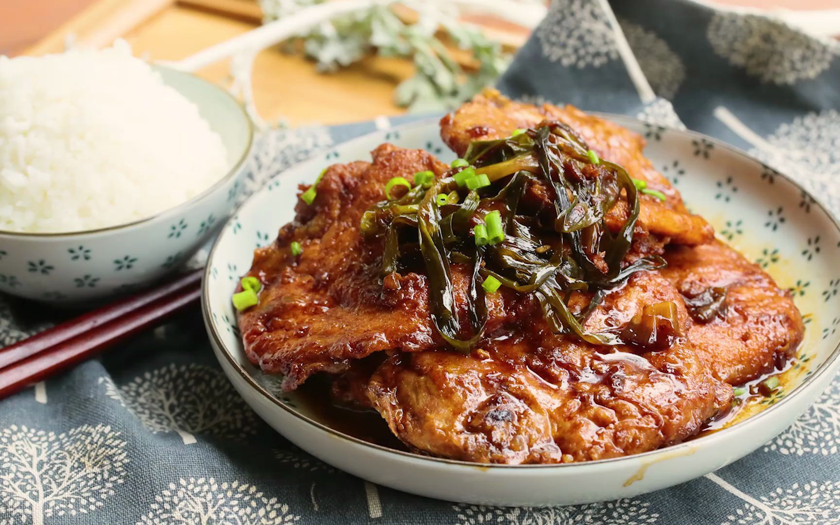 上海人都爱吃的葱烤大排,吃完还想舔盘_哔哩哔哩_bilibili