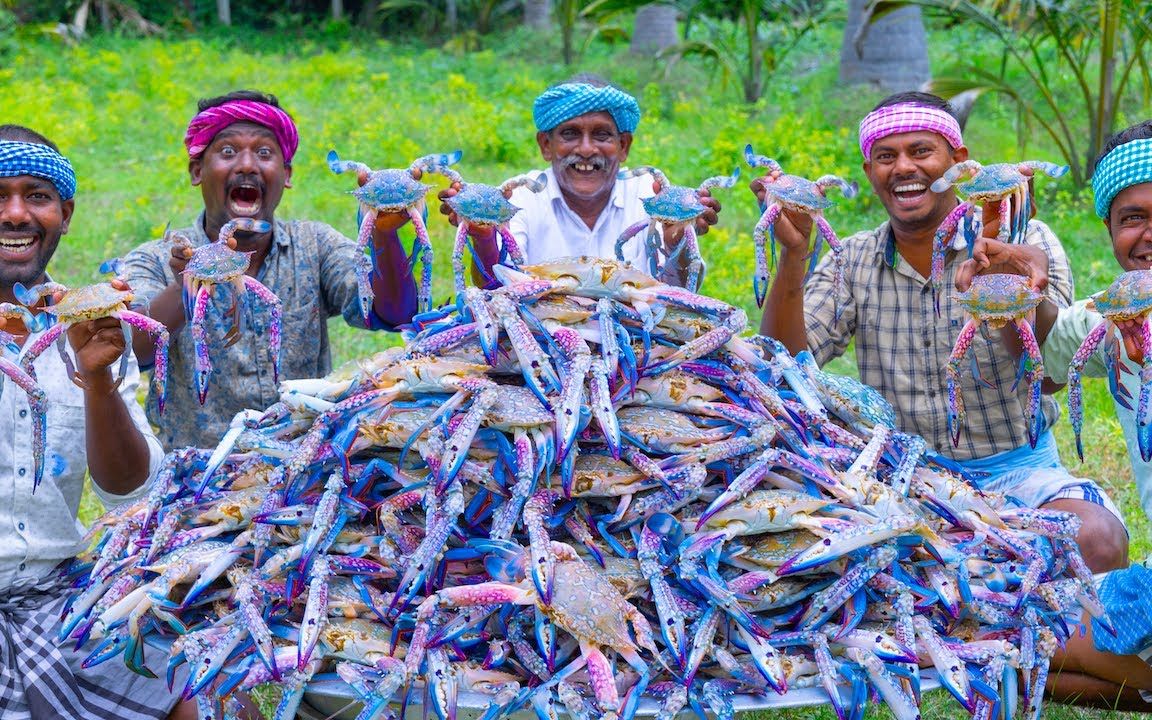 1000只蓝色大闸蟹制作一顿丰盛的印度海鲜料理