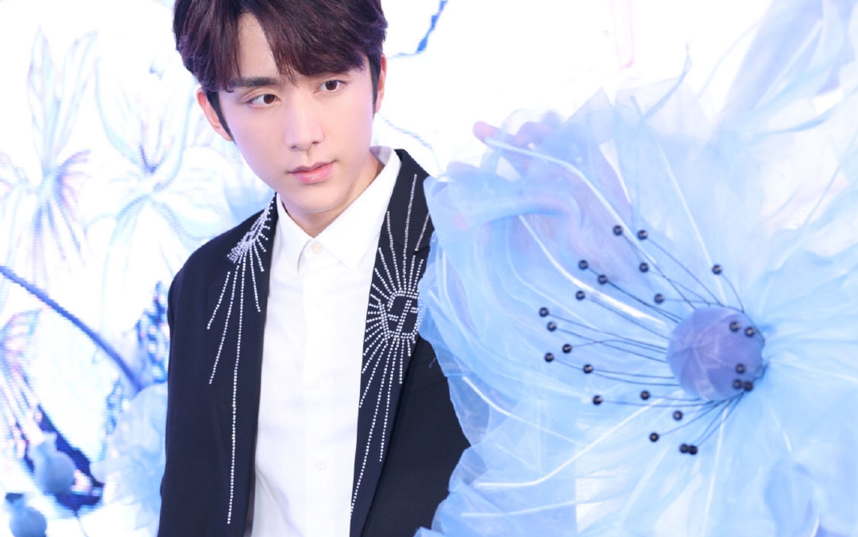 张新成演唱 《让全世界听见》_哔哩哔哩_bilibili