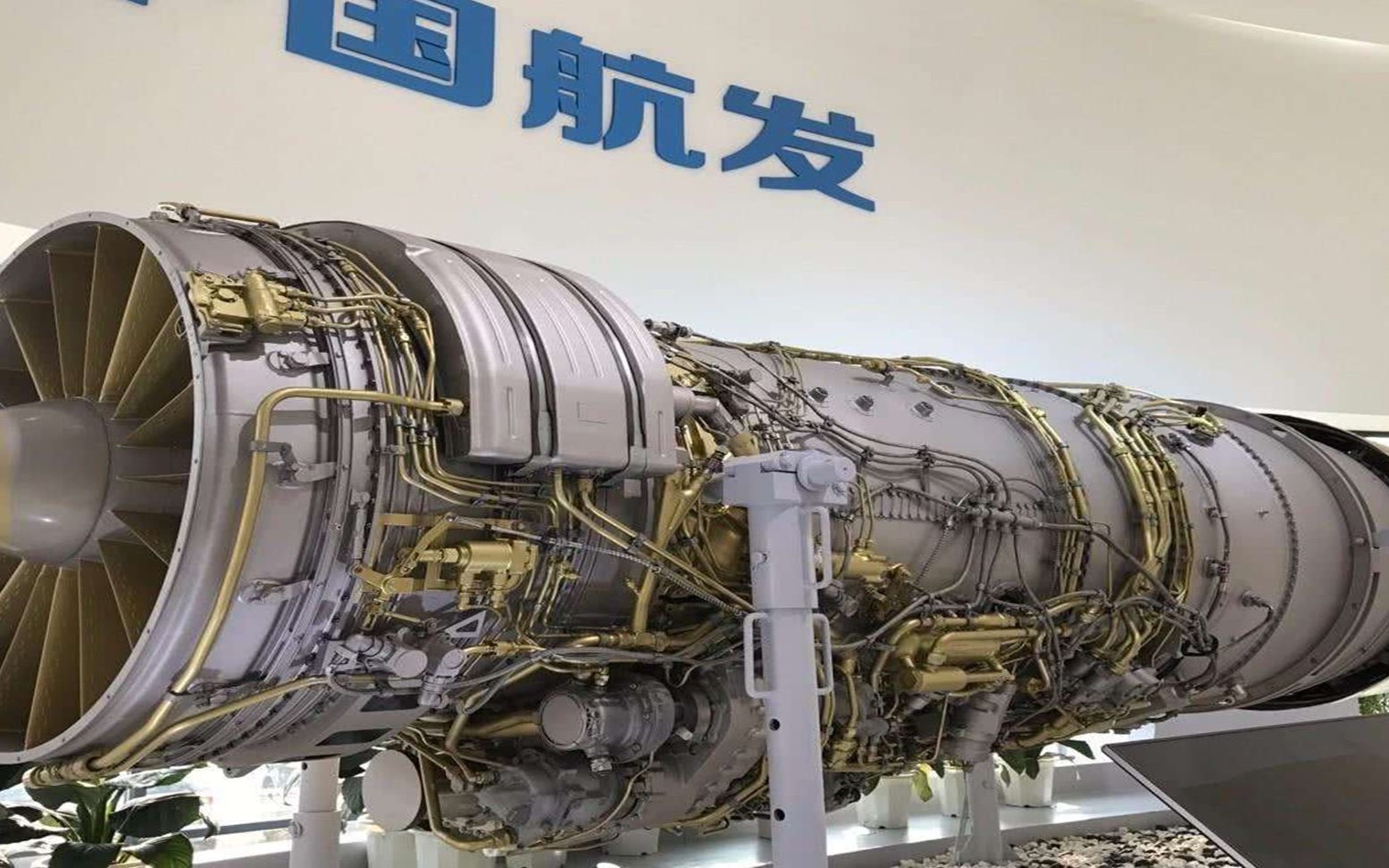舰载版歼31问世在即,涡扇19却成最大看点,从此不看西方脸色_哔哩哔哩