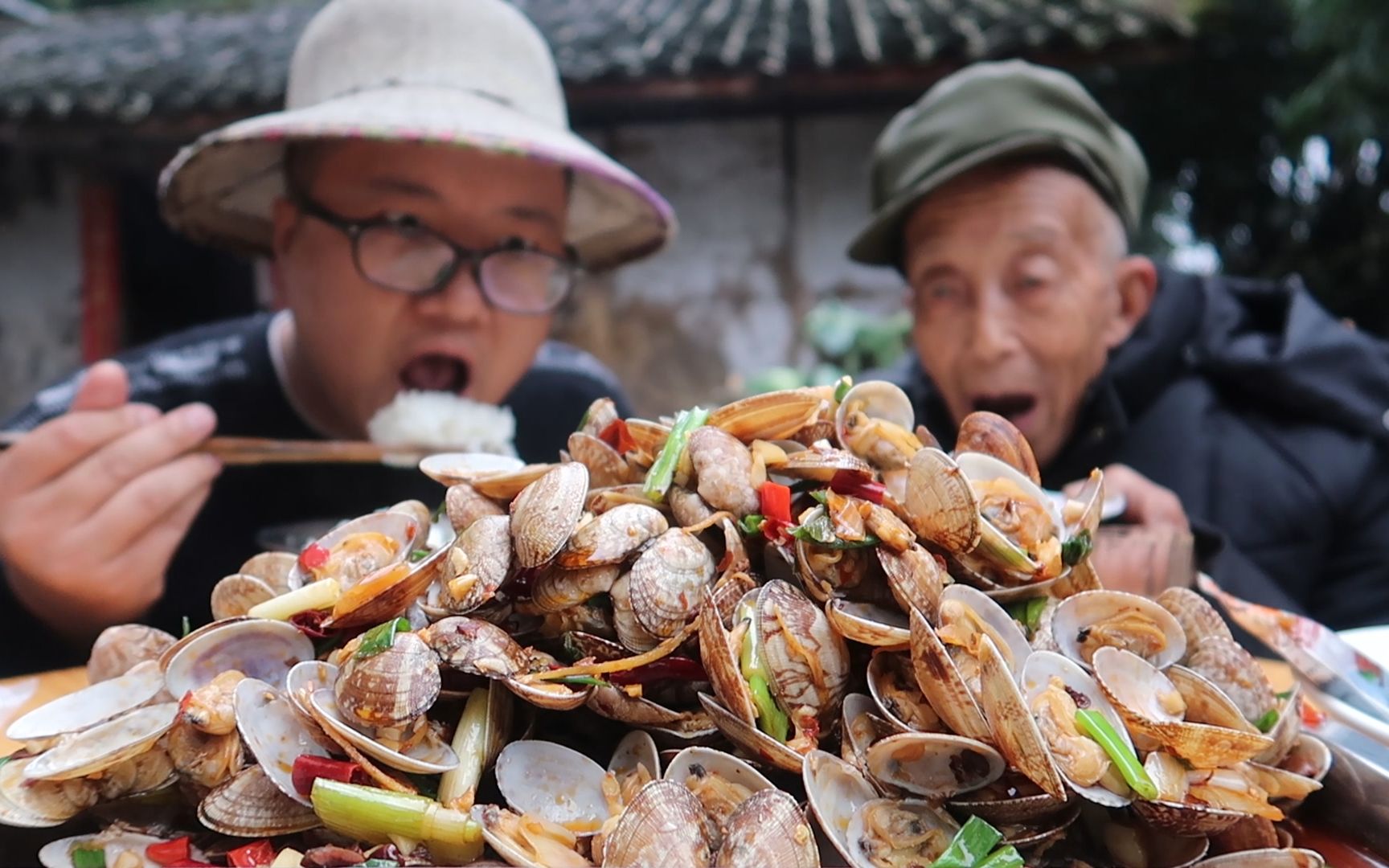 [图]“香辣花甲”这么做才过瘾，去除泥沙有技巧，麻辣鲜香，下酒硬菜