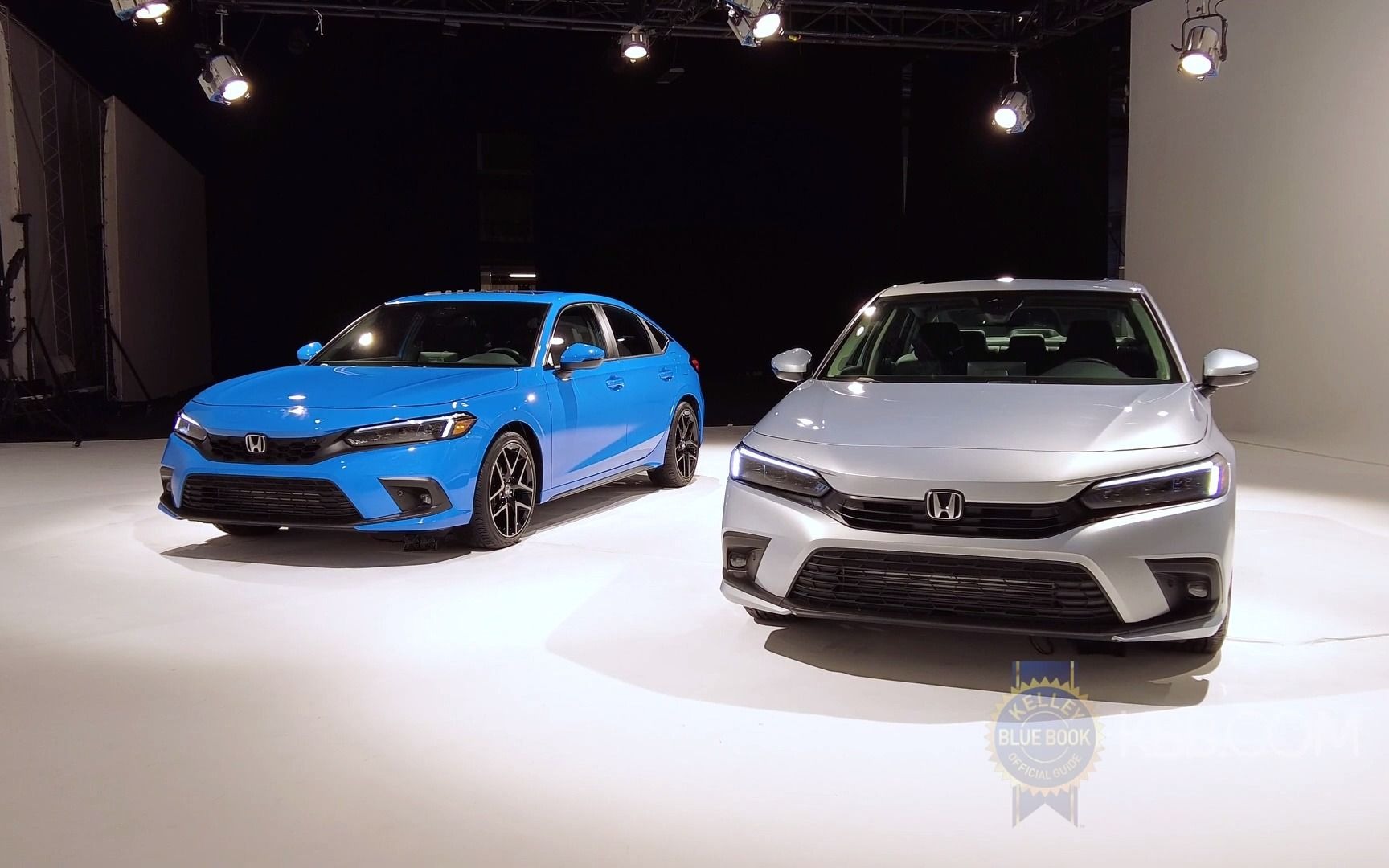 【抢先实拍】第11代本田思域hatchback两厢版实拍详解,将搭载6mt,操控