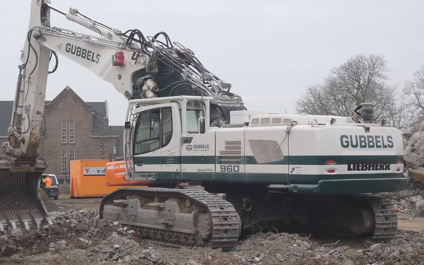 利勃海尔960挖掘机工地实拍