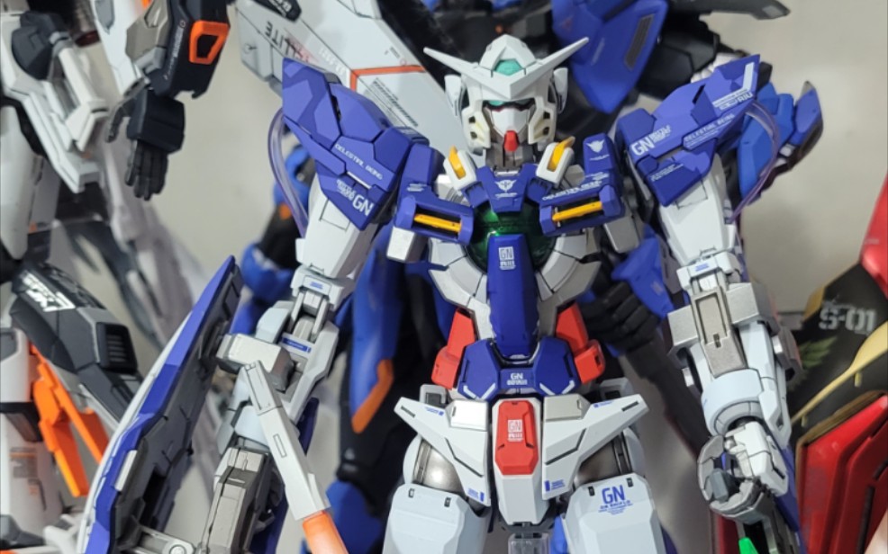 万代mg能天使r3喷涂