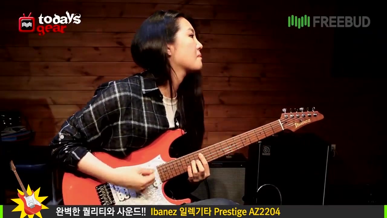 [图]南棒妹子用ibanez AZ2204演奏Andy大师的A Night to Remember