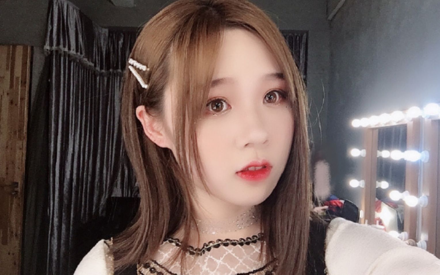 【gnz48林芝】20190511 聊天 口袋直播_哔哩哔哩 (゜-゜)つロ 干杯