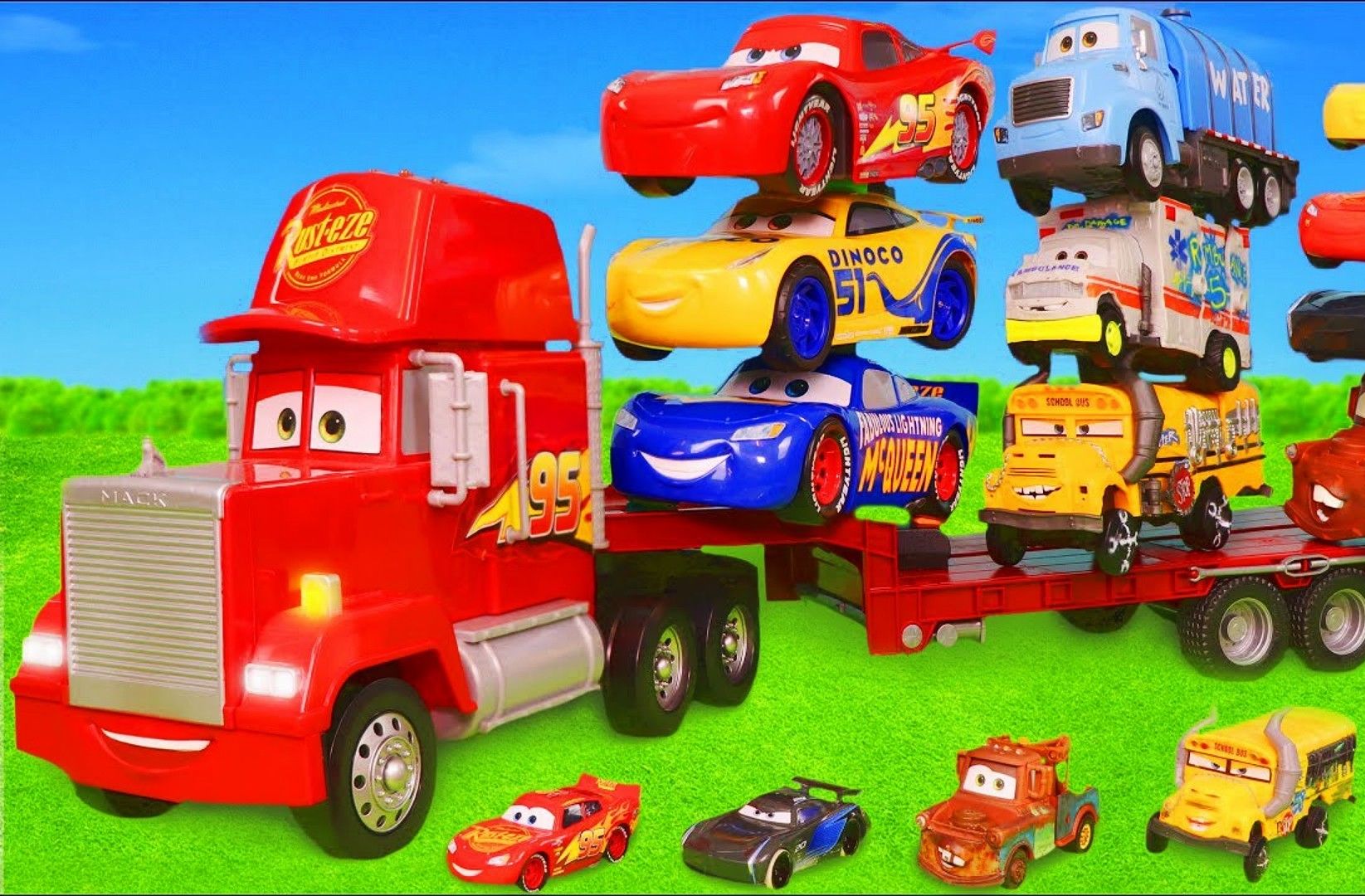 益智玩具:巨型卡车运送玩具车模似游戏,闪电麦昆小汽车大合集!