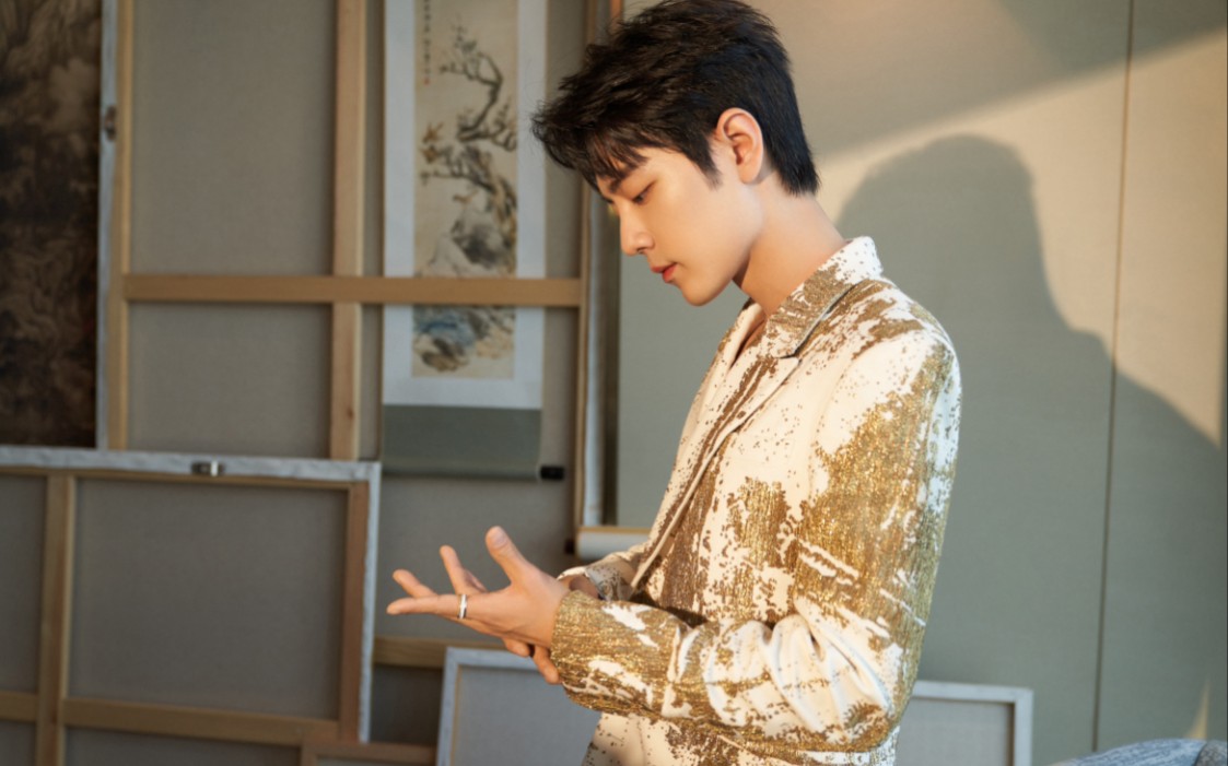 【肖战】那一刻心动|鎏金白色真空西装