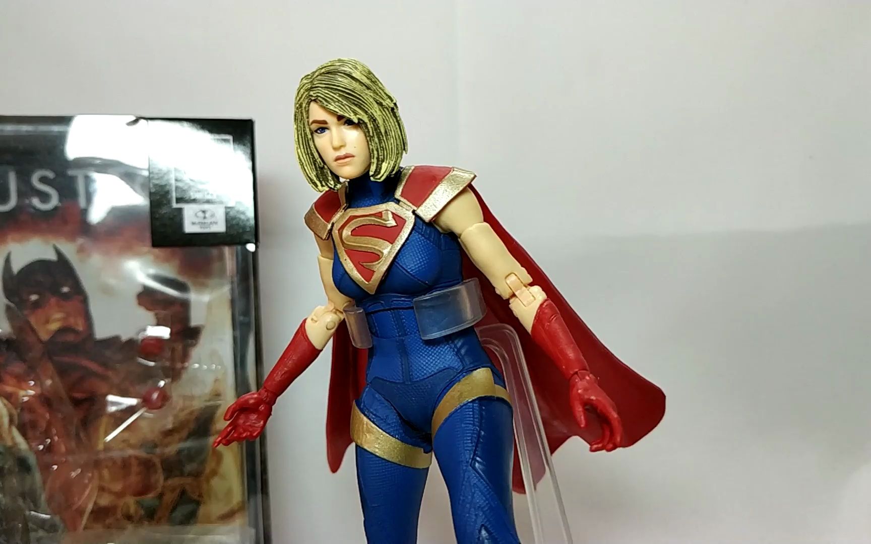 麦克法兰dc超级少女卡拉女超人超女手办模型玩具兵人潮玩雕像模玩分享