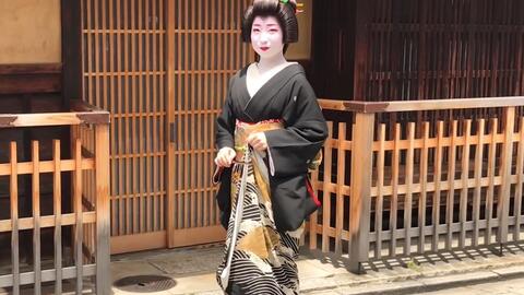 19 5 30 祇園甲部 豆純さん襟替え 哔哩哔哩