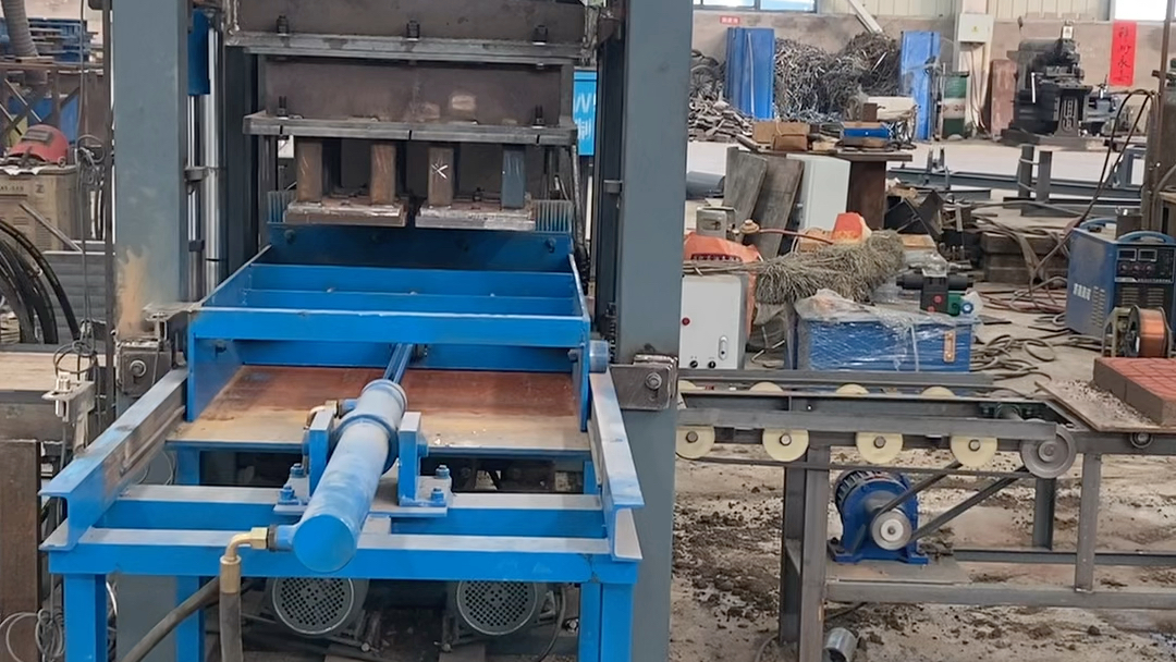 西班牙彩砖机生产线#马路花砖机设备#全自动彩砖机器#支持定制各种