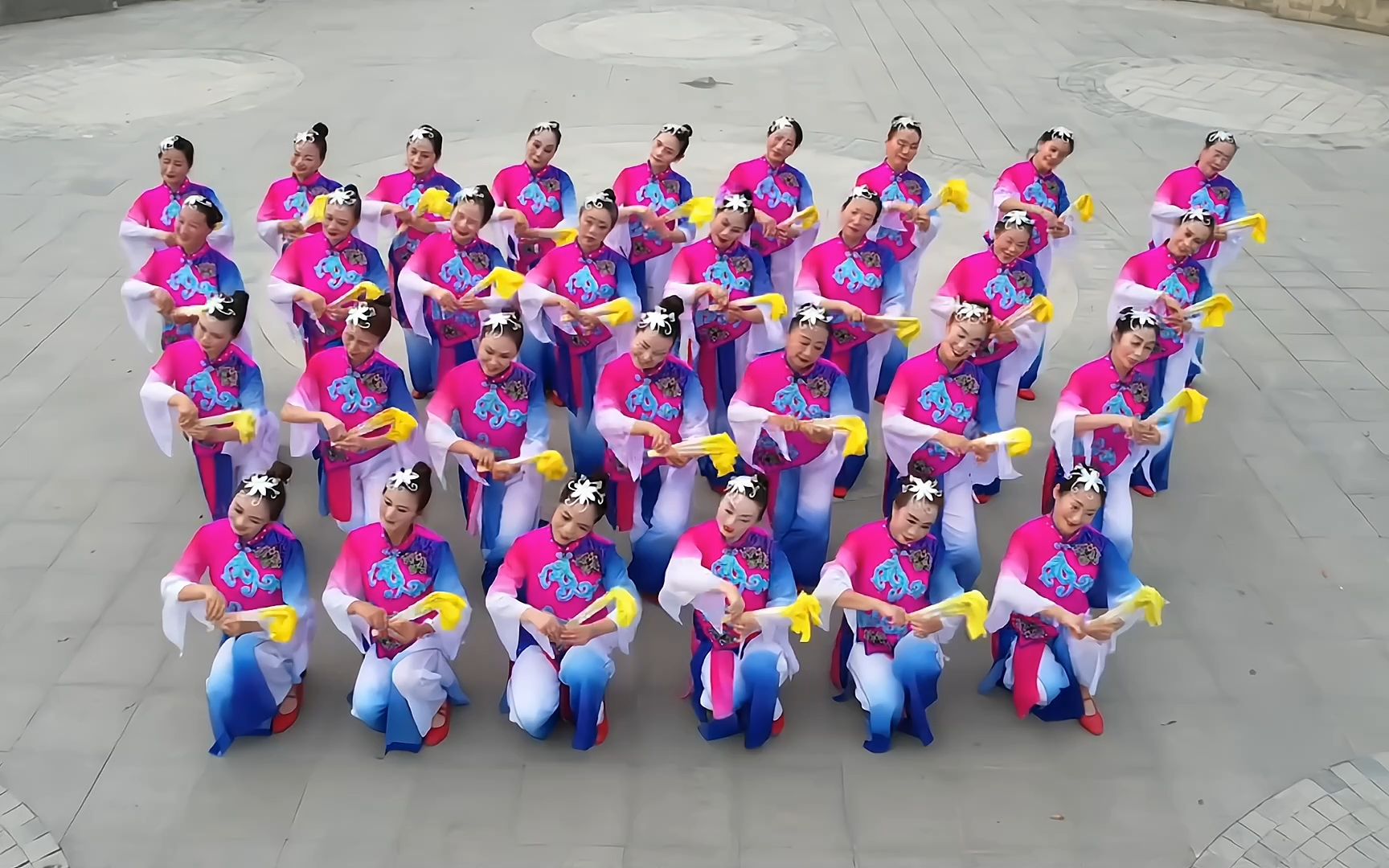 成人群舞 广场舞主题 舞蹈之家