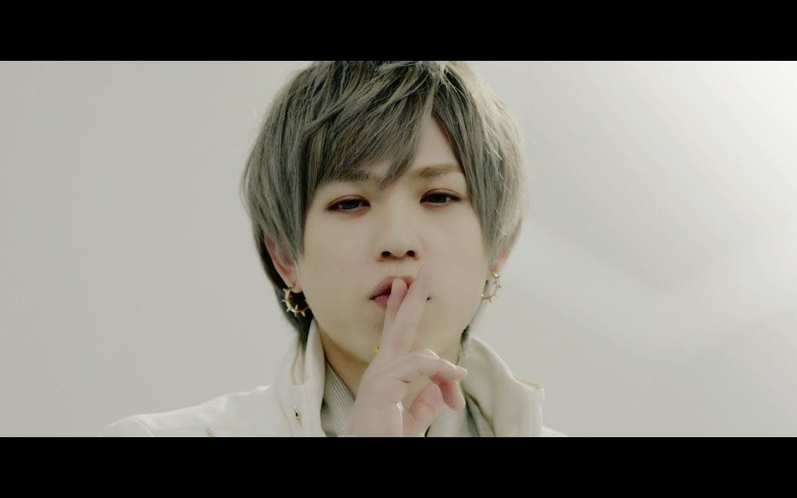 末吉秀太 feat. issa - over "quartzer"【年度mv展映厅】