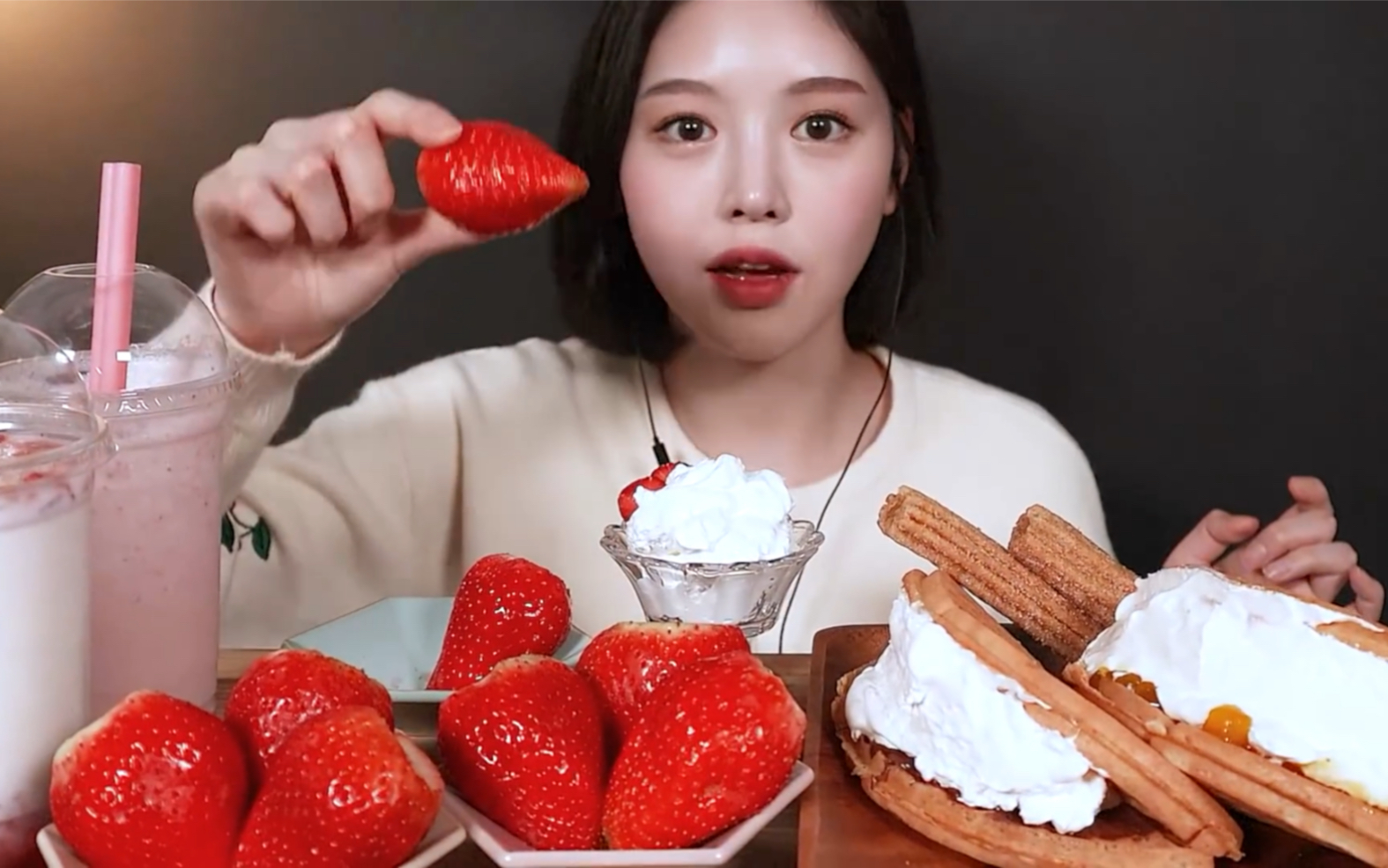 【boki文福姬】吃播2020.2.18|巨型草莓华夫饼