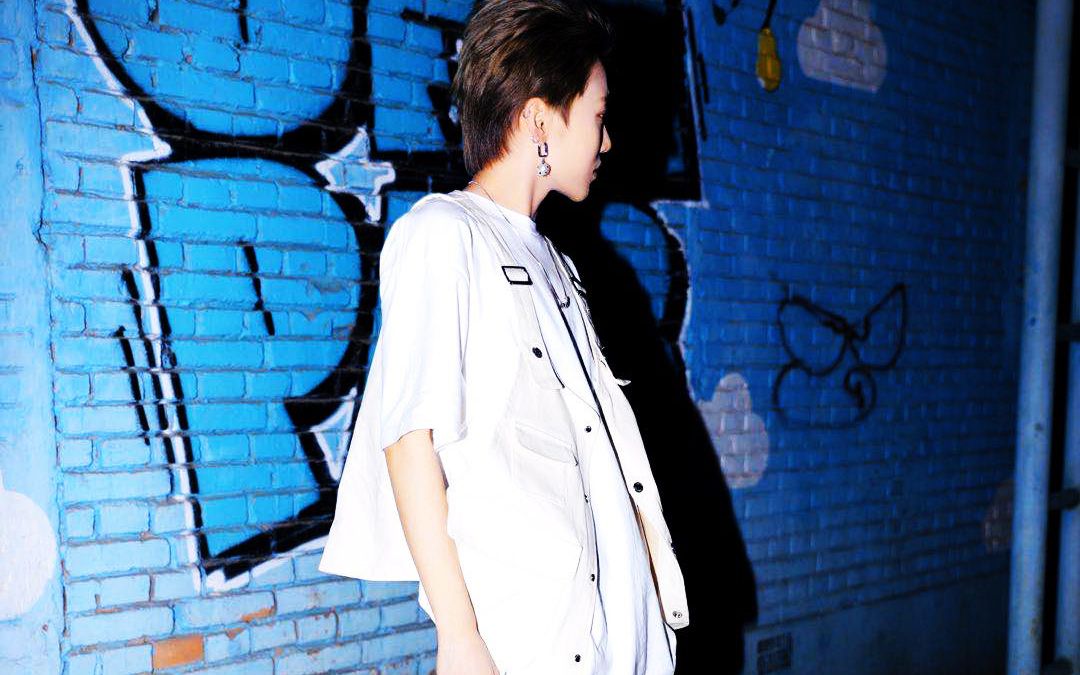 【刘雨昕】溯最爱的直拍,有高能场面,哇,我老婆真是太美了_哔哩哔哩