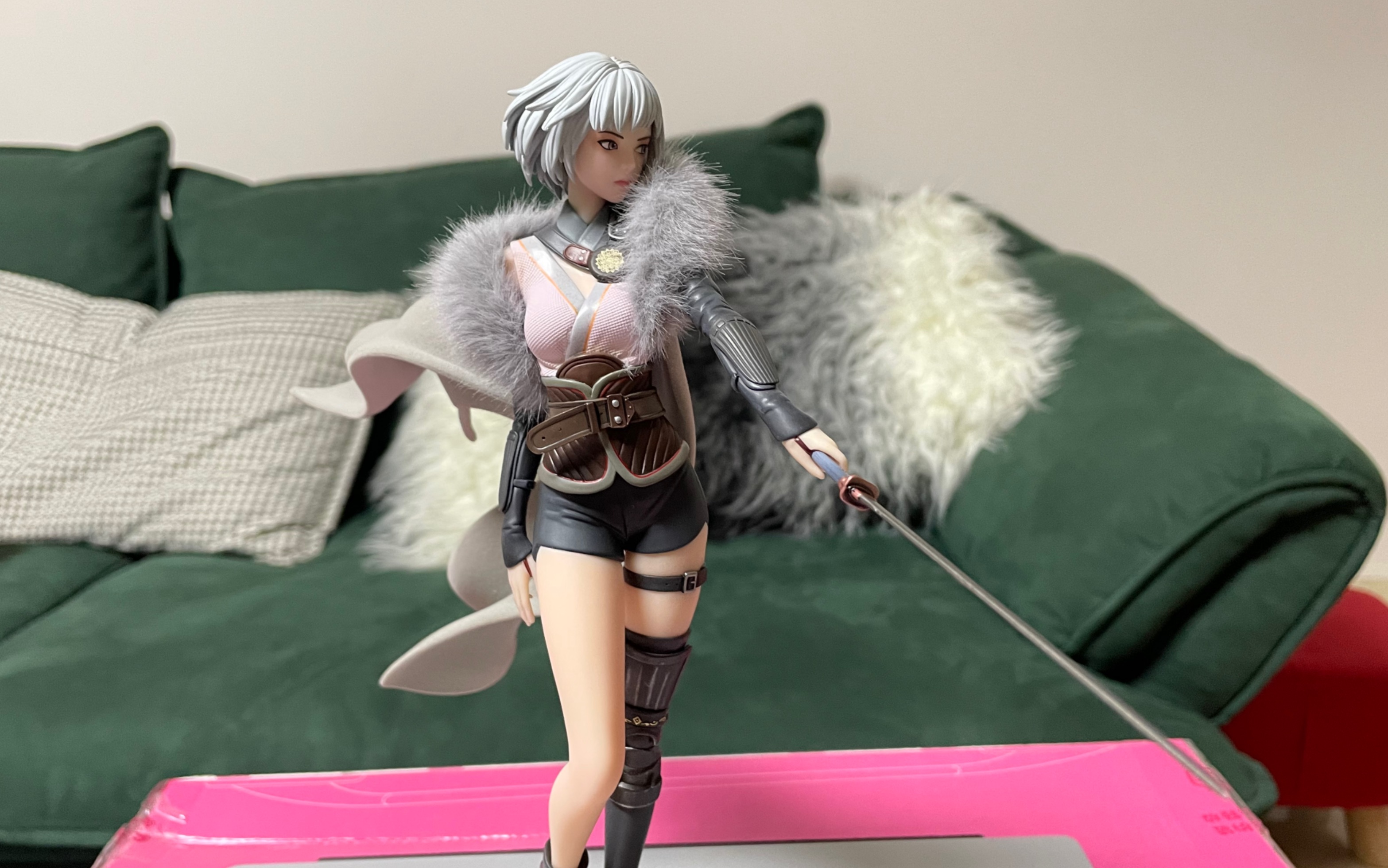 第一次录视频,灵笼手办白月魁——白老板～～开箱视频!