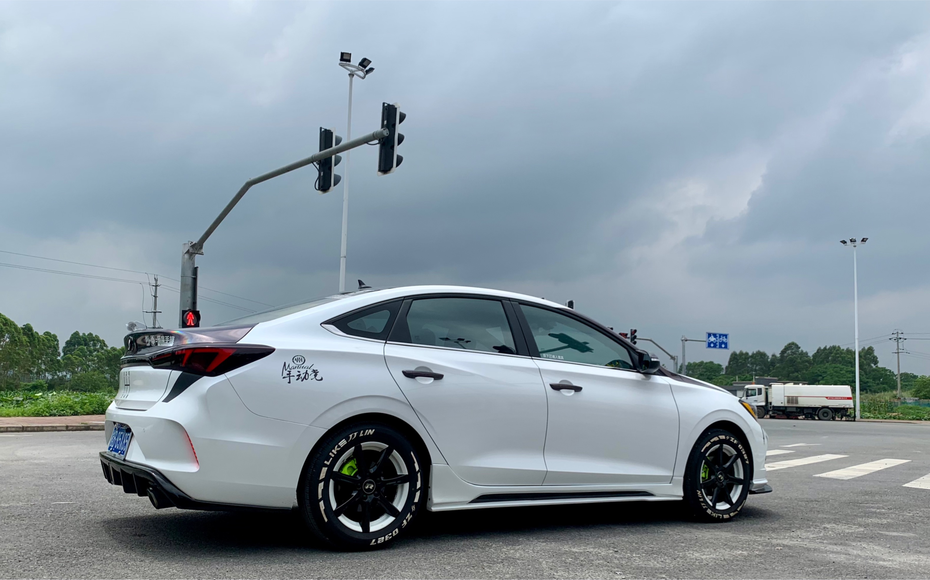 海口城区雨天日常驾驶〖逸动plus | 手动挡第一视角云开车