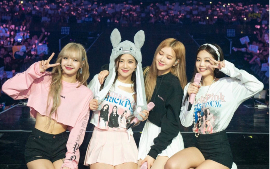 blackpinklisa和rose出圈舞蹈