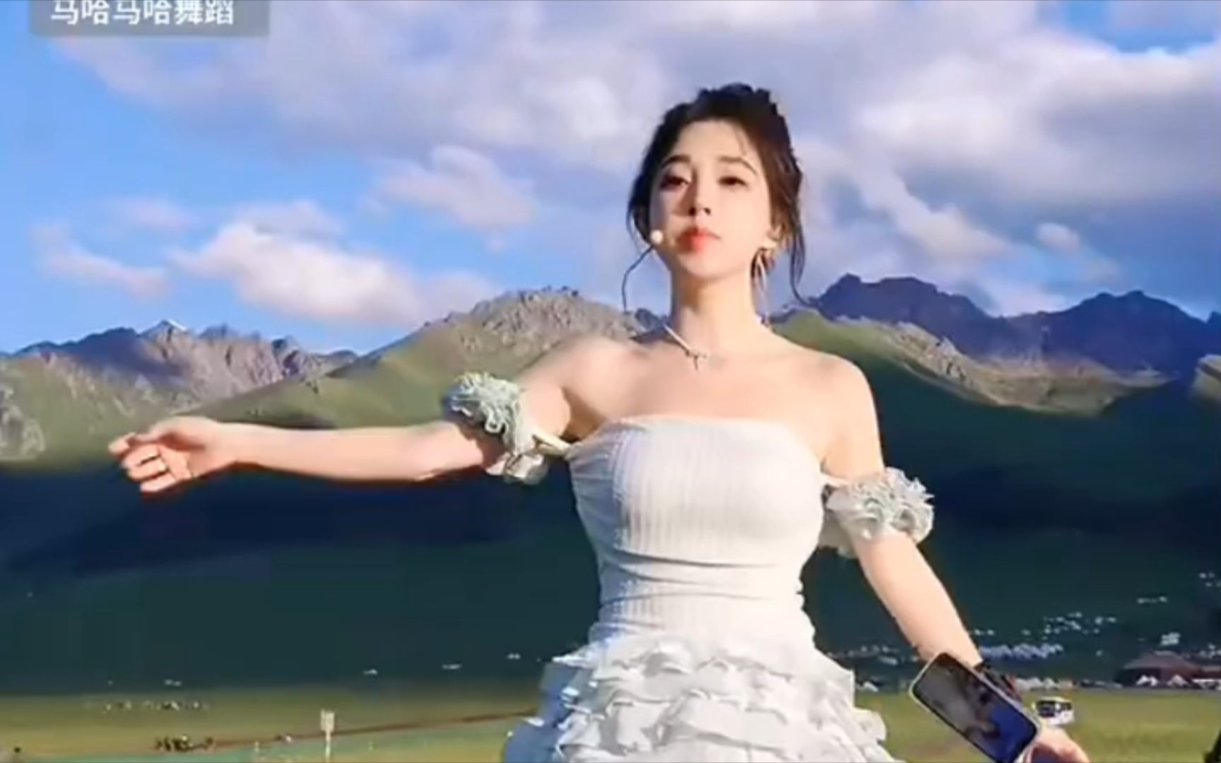 直播女王冯提莫新疆站