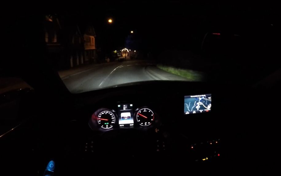「第一视角」奔驰c级标轴版 c200d - 个人主视角试驾夜间