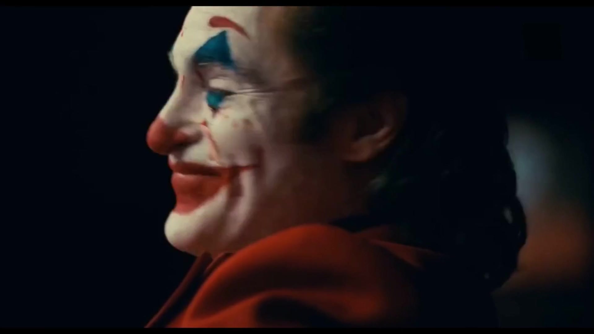 电影小丑小丑joker的究极变身欢乐与惊悚并存前方高能