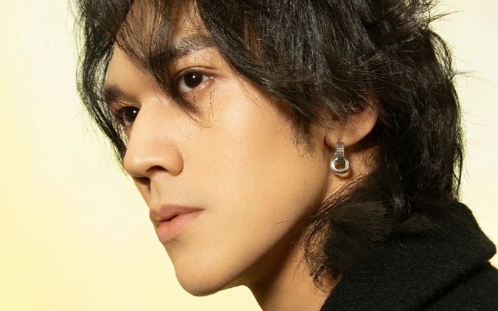 【陈牧驰】186甜又野大帅哥,异域风还有酒窝,身材一级棒