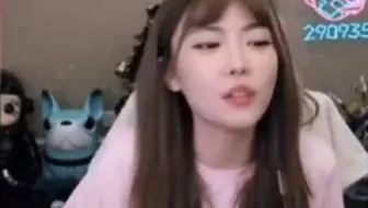 周淑怡直播被粉丝要求cos李小璐，直接破大防！