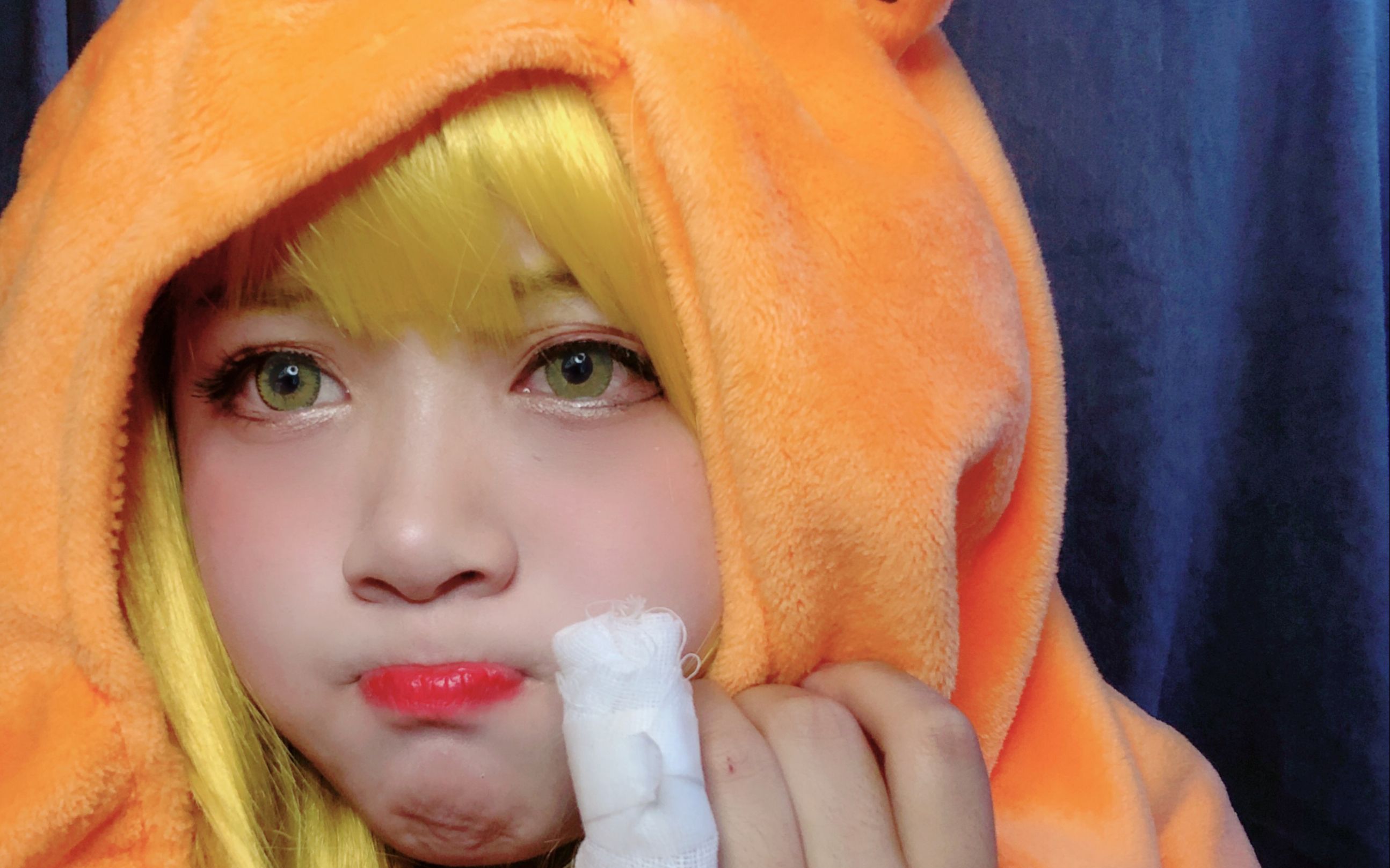 干物妹小埋cos妆顺便挑战一下带伤左手化妆