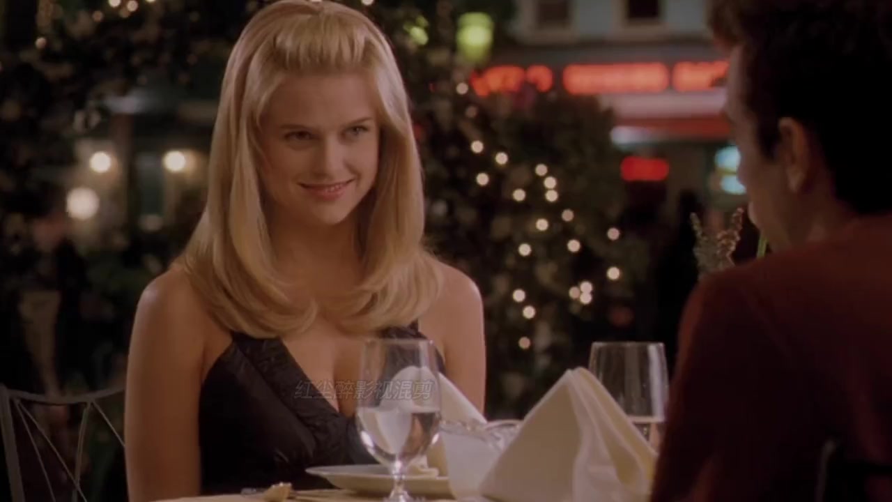 爱丽丝·伊芙:欧美女神,身材颜值集于一身,漂亮迷人,喜欢吗